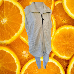 Caroline Rose Quilted White Full Zip Vest Size Medium‎
